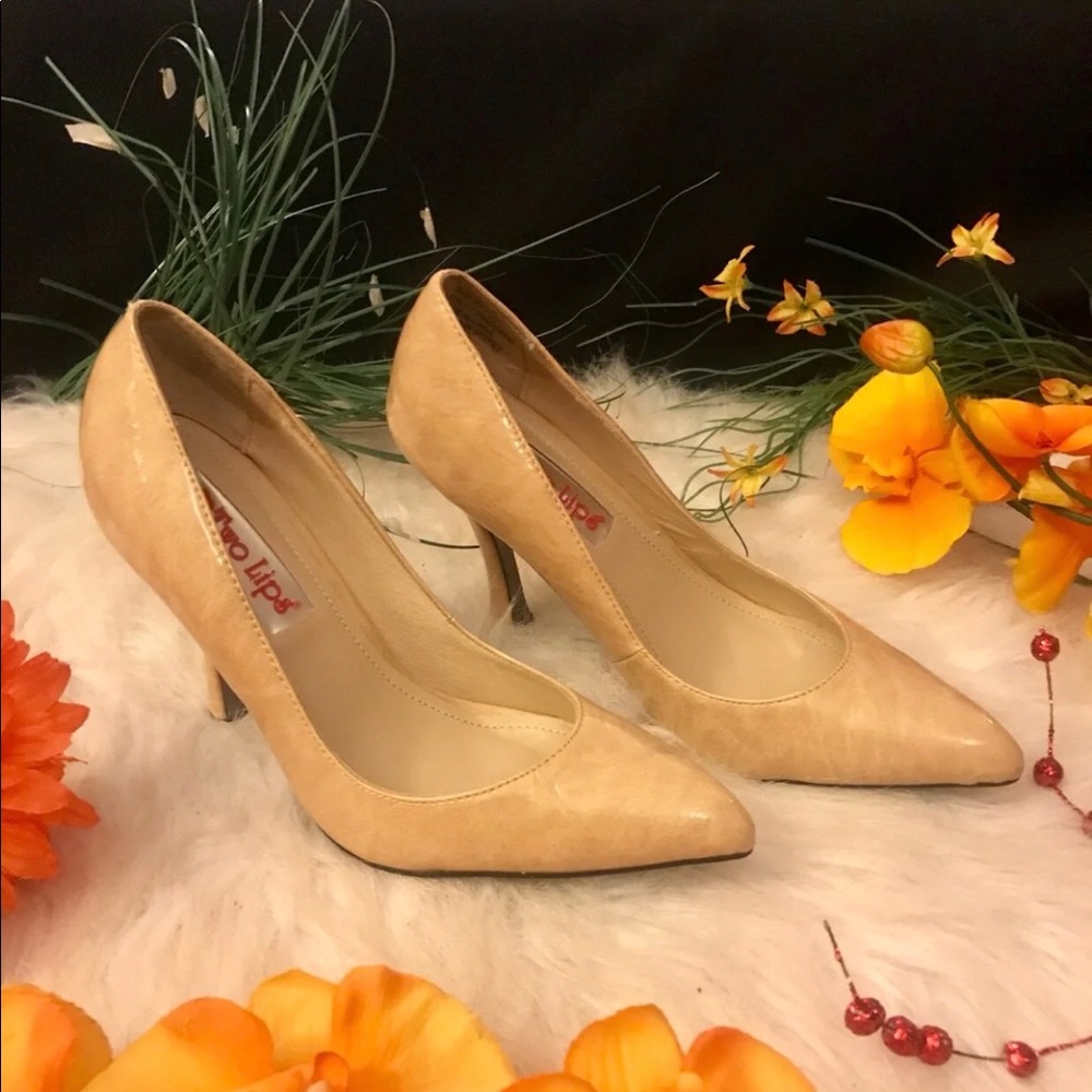Two Lips Heels